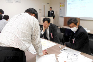 運行管理者及び運行管理補助者の社内研修を年3回実施し、安全運行に対する意識向上を図る